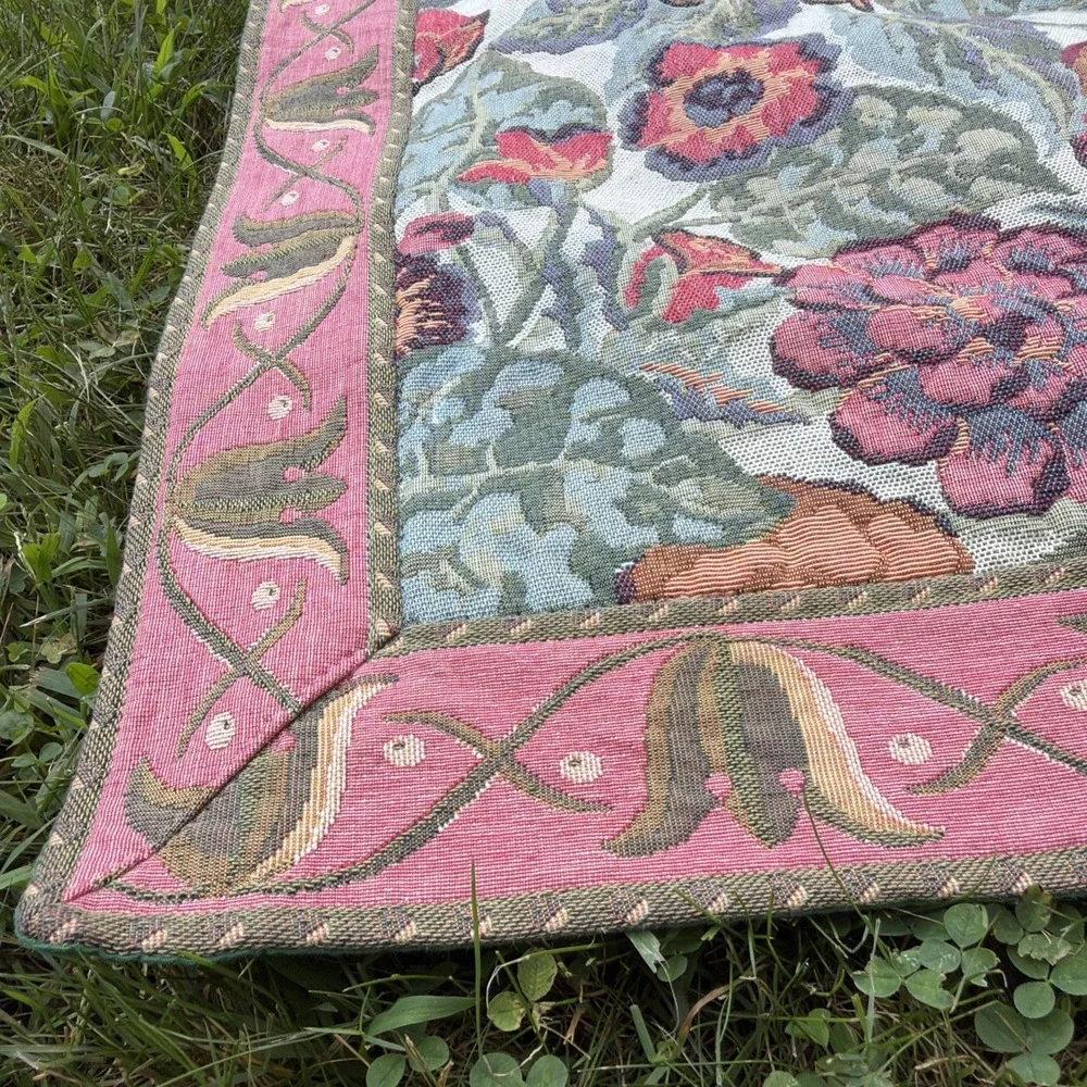 Vintage French Style Aubusson Floral Tapestry Bedding Cotton Coverlet 55''x 55''